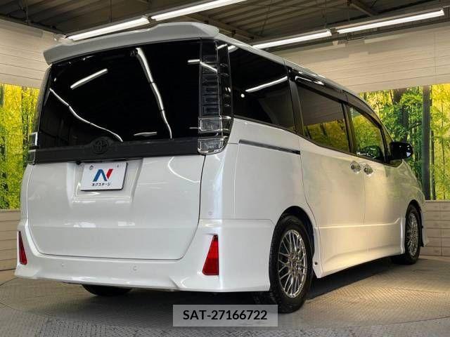Toyota VOXY 2019-05 321651-18