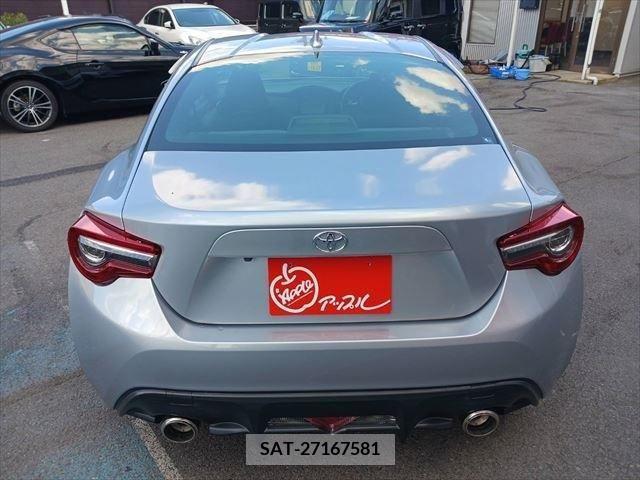 Toyota 86 2016-10 348191-14