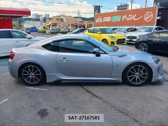 Toyota 86 2016-10 348191-13