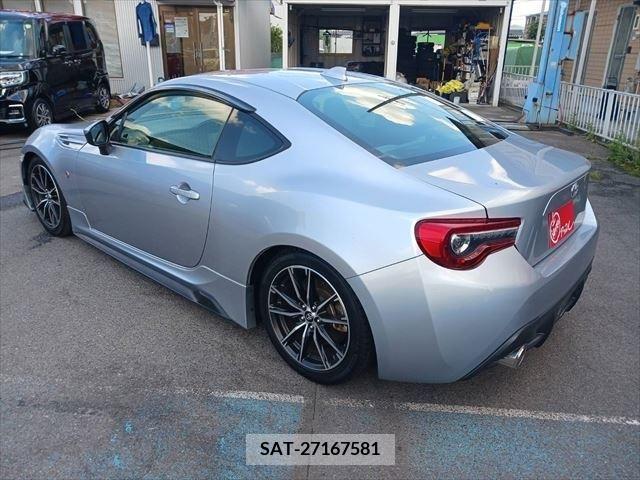 Toyota 86 2016-10 348191-16