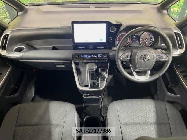 Toyota VOXY 2022-09 378204-1