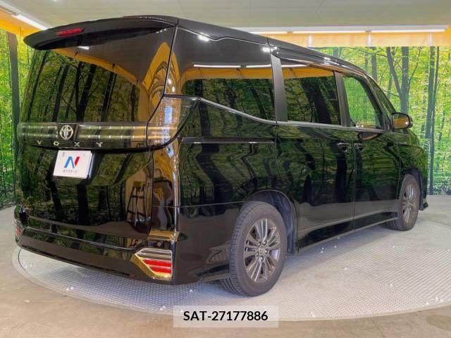 Toyota VOXY 2022-09 378204-18