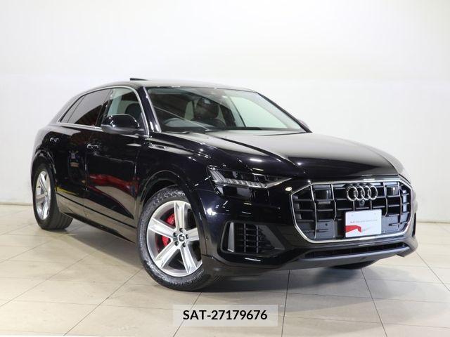 Audi Q8 2021-09 317877-3