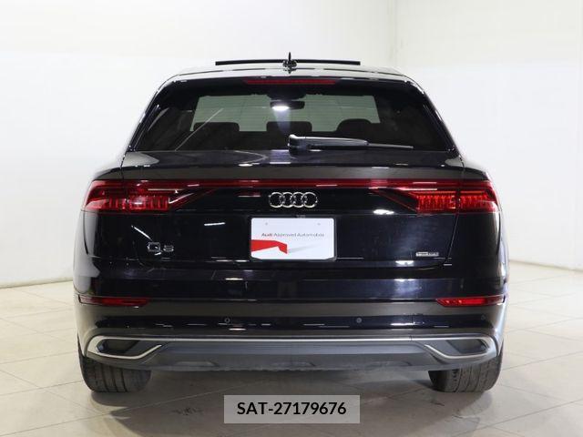 Audi Q8 2021-09 317877-2