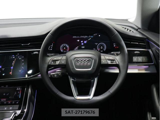 Audi Q8 2021-09 317877-10