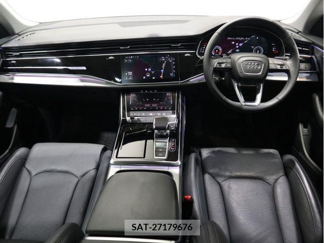 Audi Q8 2021-09 317877-9