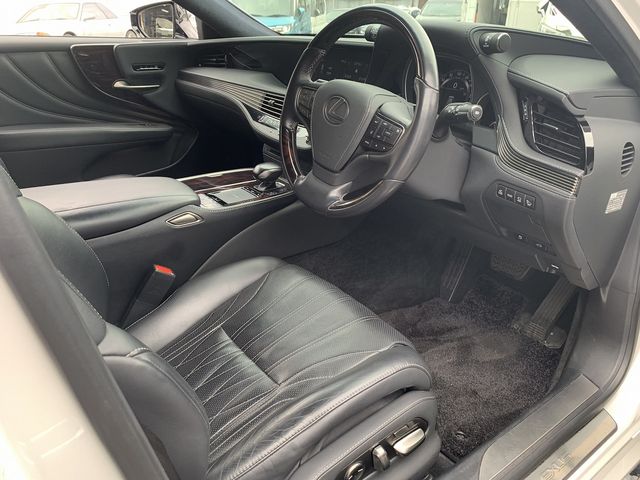 Lexus LS 2017-11 4297-13