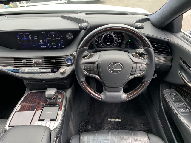 Lexus LS 2017-11 4297-18