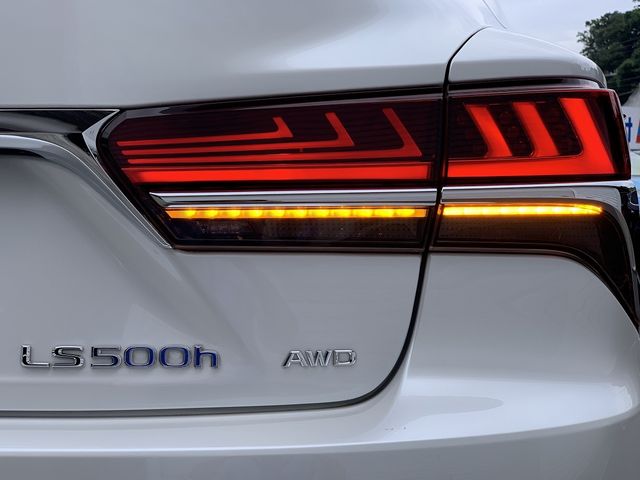 Lexus LS 2017-11 4297-12