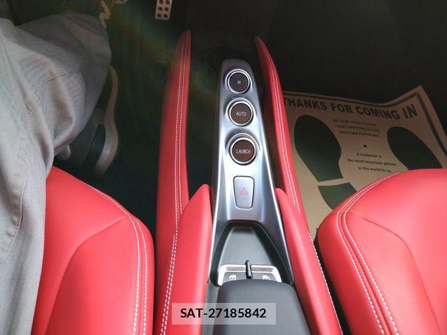 Ferrari F8 Tributo 2022-08 426859-21