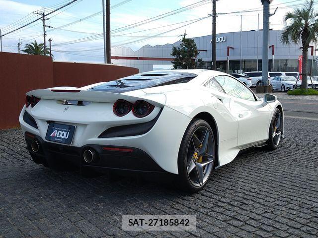 Ferrari F8 Tributo 2022-08 426859-24