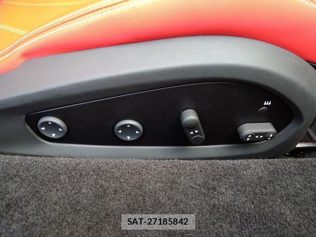 Ferrari F8 Tributo 2022-08 426859-27