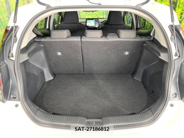 Toyota AQUA 2023-02 260365-10