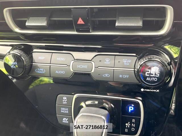 Toyota AQUA 2023-02 260365-6