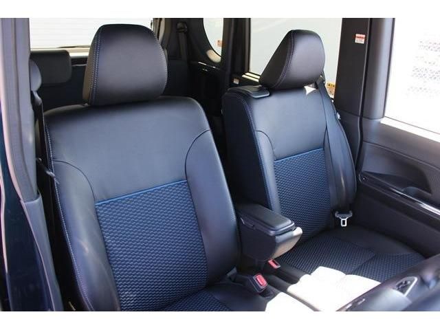 Daihatsu TANTO CUSTOM 2023-05 21751-9