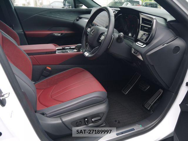 Lexus RX 2023-08 275891-4