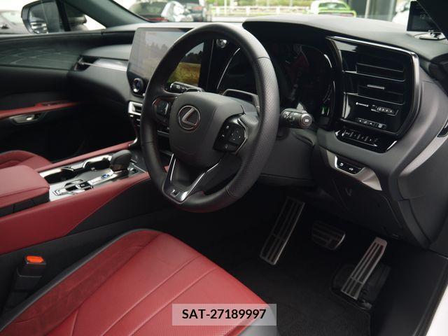 Lexus RX 2023-08 275891-16