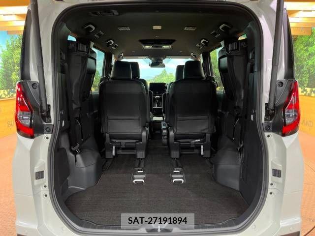 Toyota NOAH 2023-08 385037-14