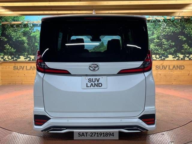 Toyota NOAH 2023-08 385037-18