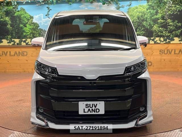 Toyota NOAH 2023-08 385037-17