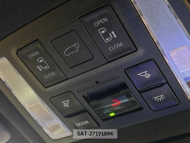 Toyota NOAH 2023-08 385037-7