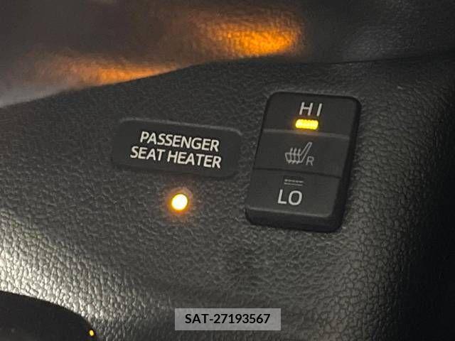 Toyota PRIUS PHV 2018-03 215423-4