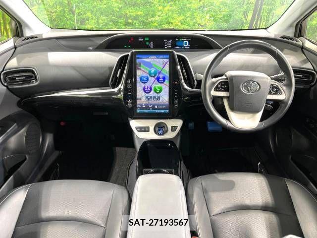 Toyota PRIUS PHV 2018-03 215423-1