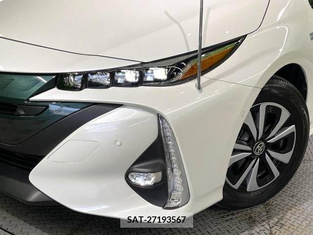 Toyota PRIUS PHV 2018-03 215423-14