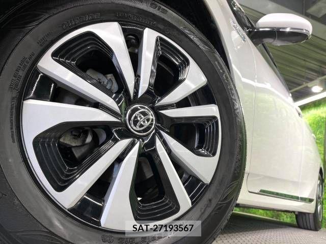 Toyota PRIUS PHV 2018-03 215423-13