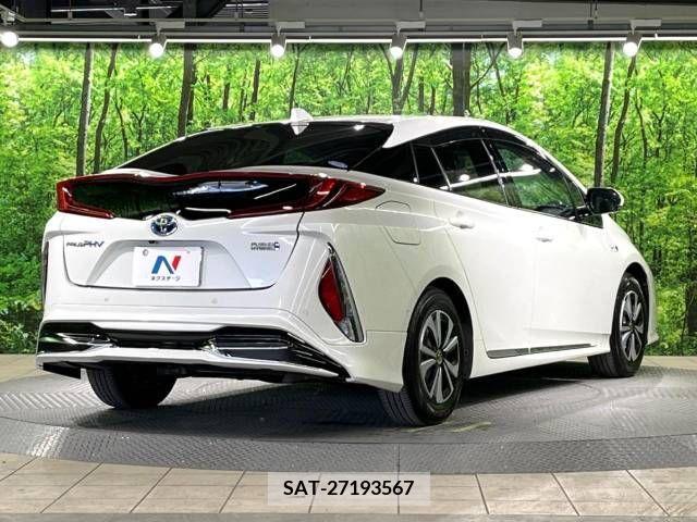 Toyota PRIUS PHV 2018-03 215423-18