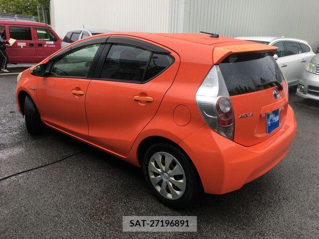 Toyota AQUA 2012-05 292139-3