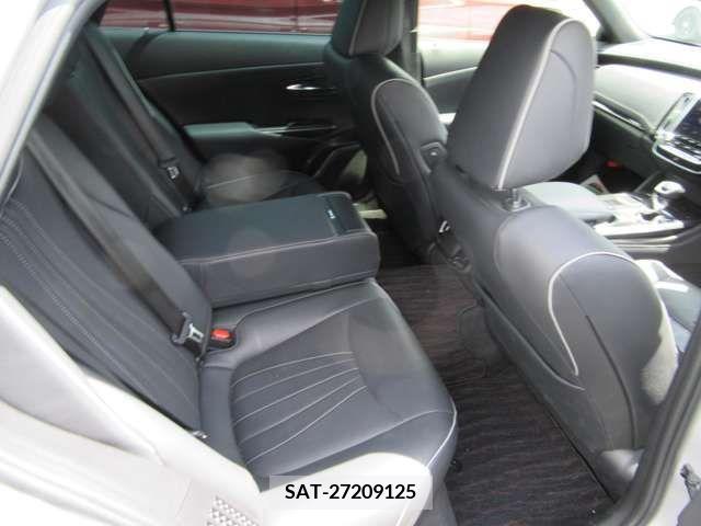 Toyota CROWN 2019-05 266351-18