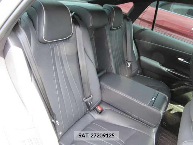 Toyota CROWN 2019-05 266351-19