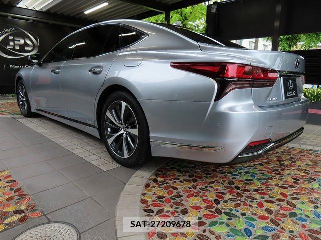 Lexus LS 2021-03 275467-9
