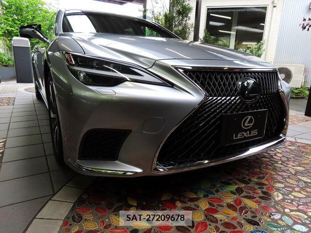 Lexus LS 2021-03 275467-5