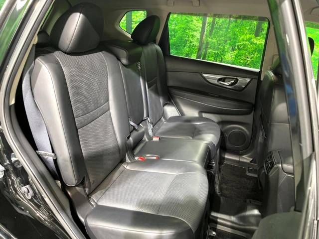 Nissan X-TRAIL 2015-01 185348-9