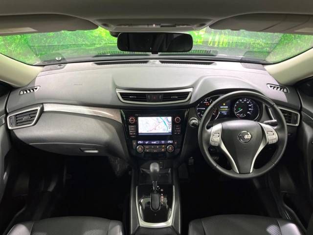 Nissan X-TRAIL 2015-01 185348-1