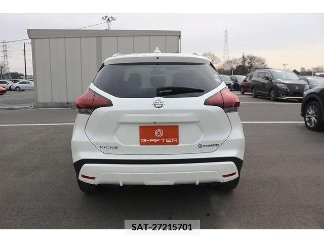 Nissan KICKS 2021-06 231558-7