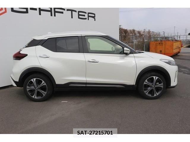 Nissan KICKS 2021-06 231558-6