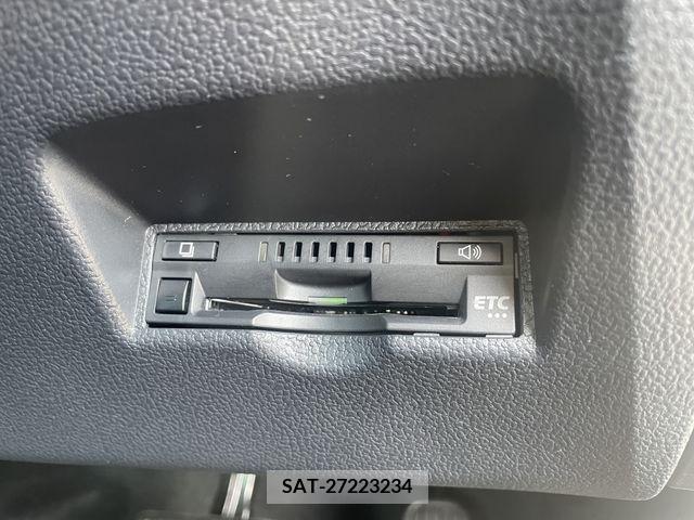 Toyota PRIUS 2021-07 221835-17
