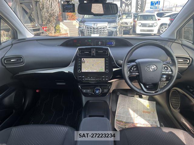 Toyota PRIUS 2021-07 221835-2
