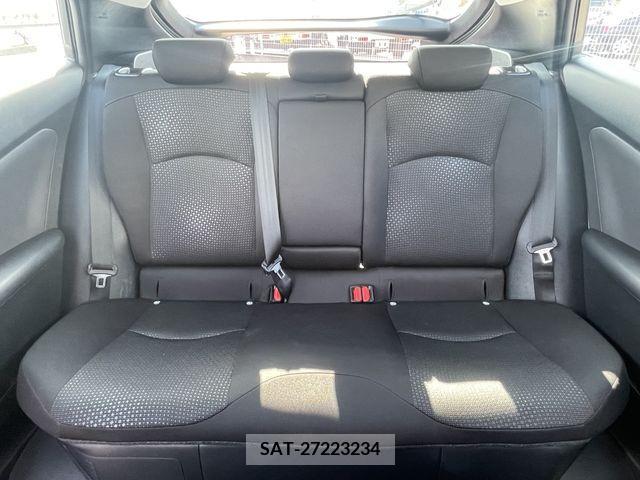 Toyota PRIUS 2021-07 221835-3