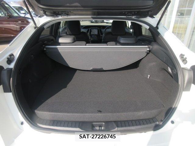 Toyota PRIUS PHV 2018-02 208864-8