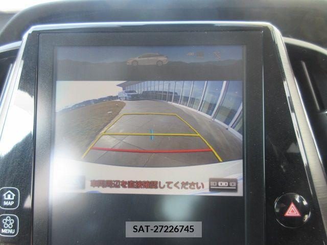 Toyota PRIUS PHV 2018-02 208864-13