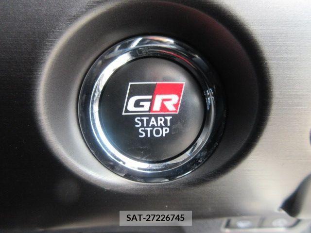 Toyota PRIUS PHV 2018-02 208864-19
