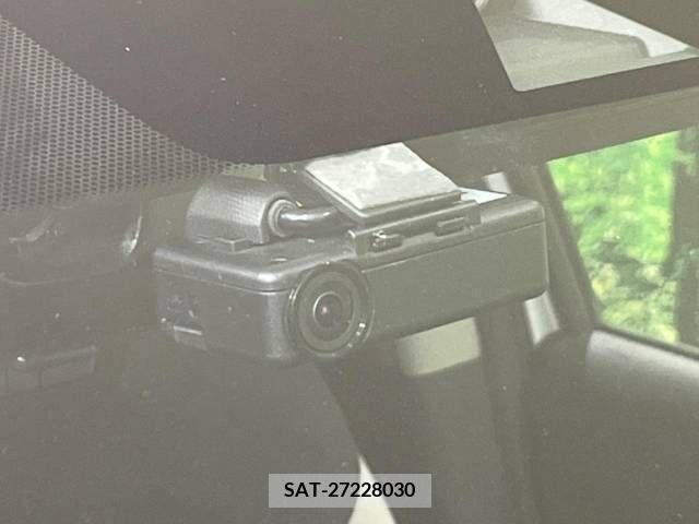 Nissan NOTE 2018-06 253374-7
