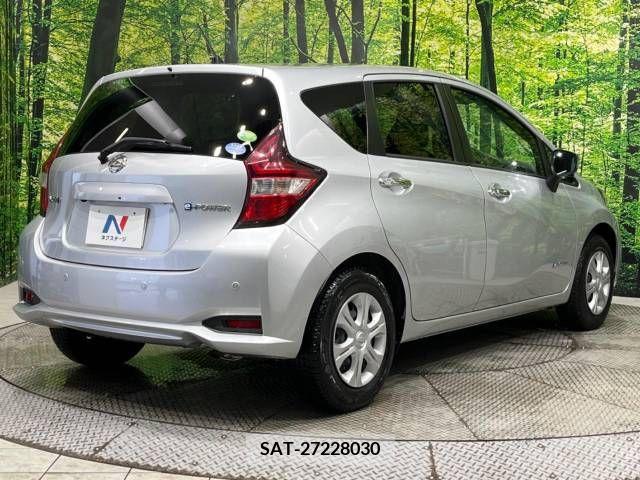 Nissan NOTE 2018-06 253374-17