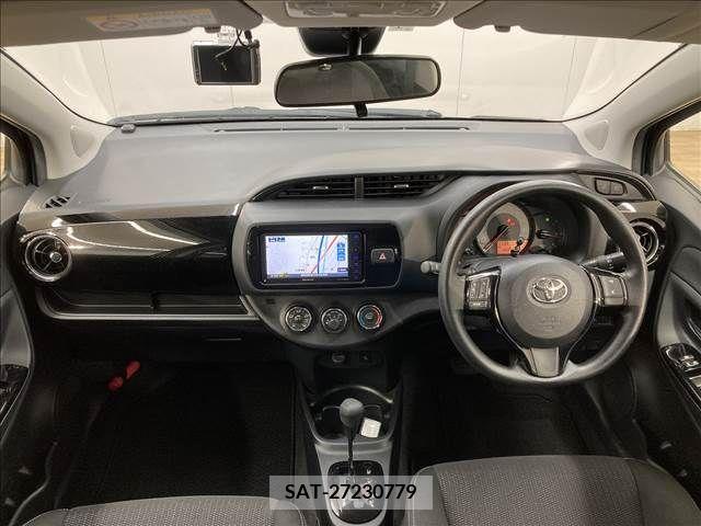 Toyota VITZ 2019-01 225706-1