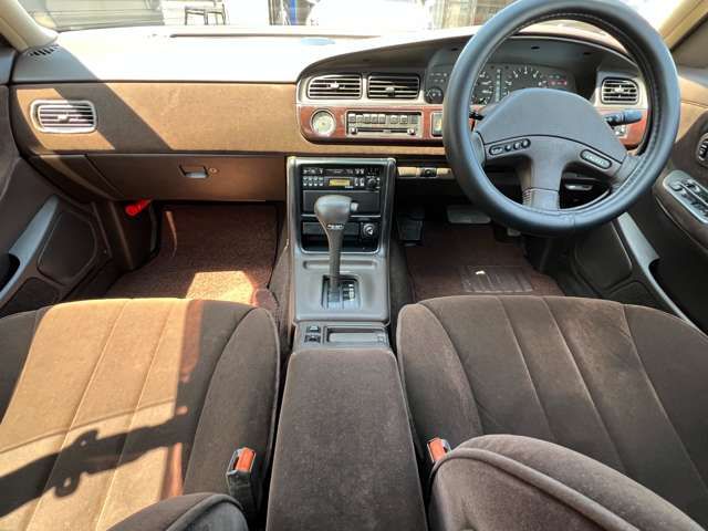 Nissan LAUREL 1989-01 7758-14