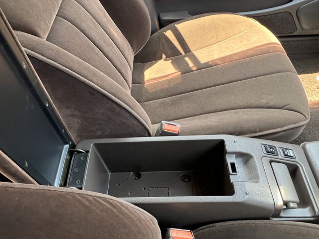 Nissan LAUREL 1989-01 7758-25